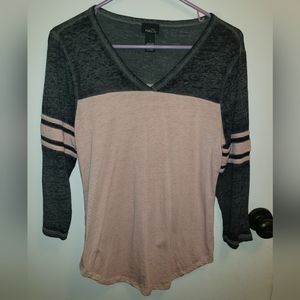 Maurices cute long sleeve top